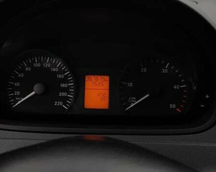 Серый Мерседес Вито, объемом двигателя 2.15 л и пробегом 367 тыс. км за 11500 $, фото 8 на Automoto.ua