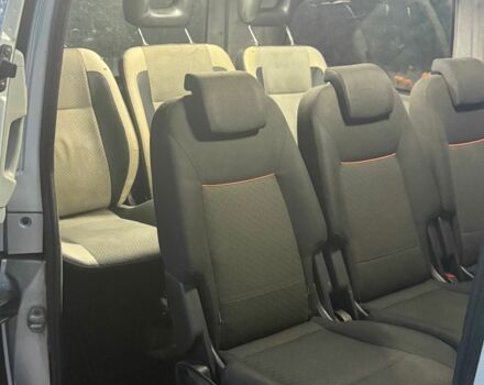 Сірий Мерседес Віто, об'ємом двигуна 3 л та пробігом 325 тис. км за 8999 $, фото 3 на Automoto.ua