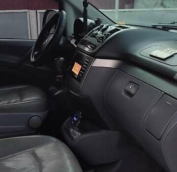 Серый Мерседес Вито, объемом двигателя 3 л и пробегом 308 тыс. км за 10500 $, фото 2 на Automoto.ua