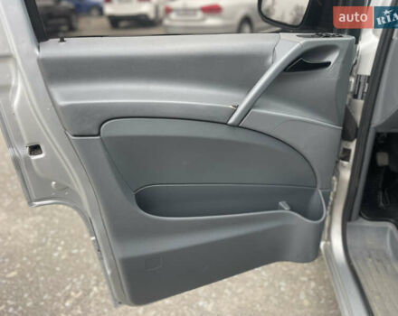 Сірий Мерседес Віто, об'ємом двигуна 2.15 л та пробігом 285 тис. км за 10900 $, фото 23 на Automoto.ua