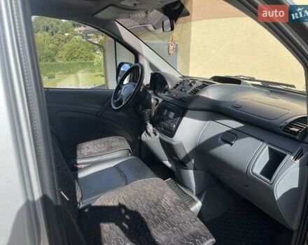 Серый Мерседес Вито, объемом двигателя 2.15 л и пробегом 288 тыс. км за 11500 $, фото 7 на Automoto.ua