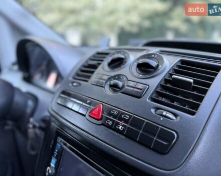 Серый Мерседес Вито, объемом двигателя 2.15 л и пробегом 370 тыс. км за 8999 $, фото 14 на Automoto.ua