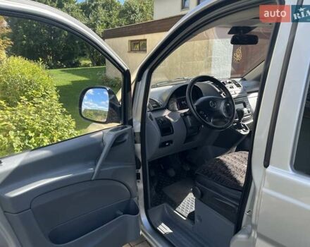 Серый Мерседес Вито, объемом двигателя 2.15 л и пробегом 288 тыс. км за 11500 $, фото 5 на Automoto.ua