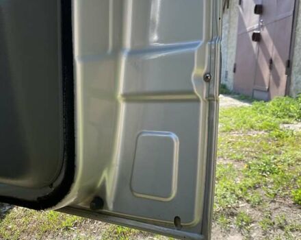 Сірий Мерседес Віто, об'ємом двигуна 3 л та пробігом 315 тис. км за 13300 $, фото 14 на Automoto.ua