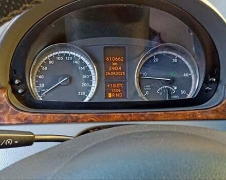 Серый Мерседес Вито, объемом двигателя 2.2 л и пробегом 610 тыс. км за 11500 $, фото 10 на Automoto.ua