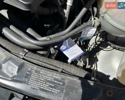 Серый Мерседес Вито, объемом двигателя 2.15 л и пробегом 288 тыс. км за 11500 $, фото 3 на Automoto.ua