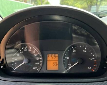 Серый Мерседес Вито, объемом двигателя 2.15 л и пробегом 340 тыс. км за 12900 $, фото 18 на Automoto.ua