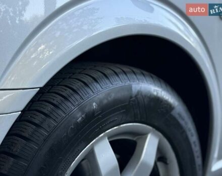 Серый Мерседес Вито, объемом двигателя 2.15 л и пробегом 370 тыс. км за 8999 $, фото 2 на Automoto.ua