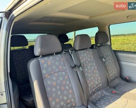 Серый Мерседес Вито, объемом двигателя 2.2 л и пробегом 208 тыс. км за 9500 $, фото 8 на Automoto.ua