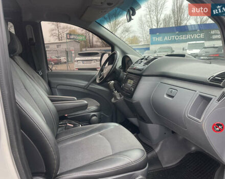 Сірий Мерседес Віто, об'ємом двигуна 2.15 л та пробігом 285 тис. км за 10900 $, фото 29 на Automoto.ua