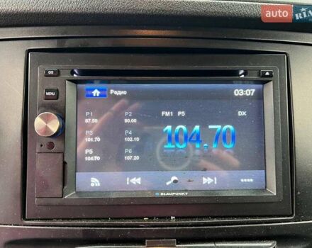 Серый Мерседес Вито, объемом двигателя 2.2 л и пробегом 428 тыс. км за 10990 $, фото 25 на Automoto.ua