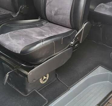 Серый Мерседес Вито, объемом двигателя 2.15 л и пробегом 199 тыс. км за 12500 $, фото 10 на Automoto.ua