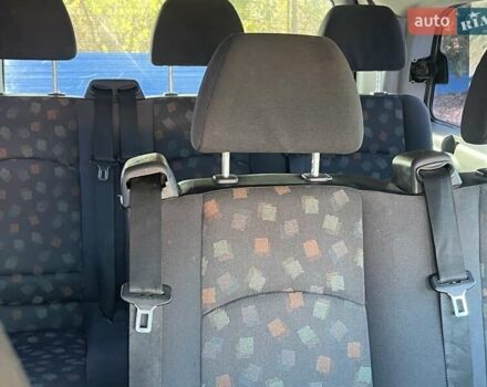 Сірий Мерседес Віто, об'ємом двигуна 2.15 л та пробігом 375 тис. км за 10950 $, фото 35 на Automoto.ua