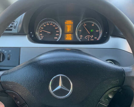 Серый Мерседес Вито, объемом двигателя 2.15 л и пробегом 566 тыс. км за 9500 $, фото 10 на Automoto.ua