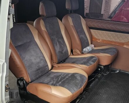 Серый Мерседес Вито, объемом двигателя 2.1 л и пробегом 328 тыс. км за 10100 $, фото 5 на Automoto.ua