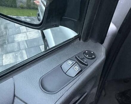 Серый Мерседес Вито, объемом двигателя 2.14 л и пробегом 335 тыс. км за 13300 $, фото 15 на Automoto.ua