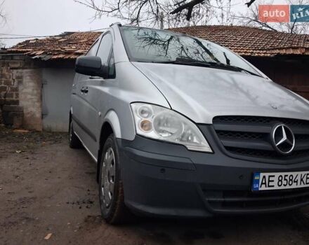 Серый Мерседес Вито, объемом двигателя 2.1 л и пробегом 250 тыс. км за 8900 $, фото 4 на Automoto.ua