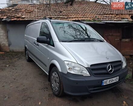 Серый Мерседес Вито, объемом двигателя 2.1 л и пробегом 250 тыс. км за 8900 $, фото 2 на Automoto.ua