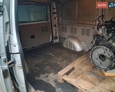 Серый Мерседес Вито, объемом двигателя 2.1 л и пробегом 250 тыс. км за 8900 $, фото 13 на Automoto.ua