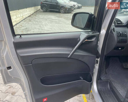 Серый Мерседес Вито, объемом двигателя 2.1 л и пробегом 229 тыс. км за 15158 $, фото 5 на Automoto.ua