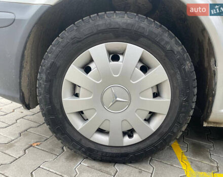 Серый Мерседес Вито, объемом двигателя 2.1 л и пробегом 229 тыс. км за 15158 $, фото 3 на Automoto.ua