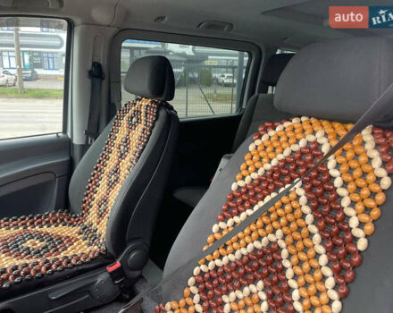 Серый Мерседес Вито, объемом двигателя 2.1 л и пробегом 229 тыс. км за 15158 $, фото 6 на Automoto.ua