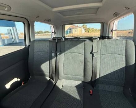 Серый Мерседес Вито, объемом двигателя 2.14 л и пробегом 214 тыс. км за 19000 $, фото 37 на Automoto.ua