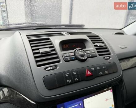 Серый Мерседес Вито, объемом двигателя 2.99 л и пробегом 240 тыс. км за 19950 $, фото 9 на Automoto.ua