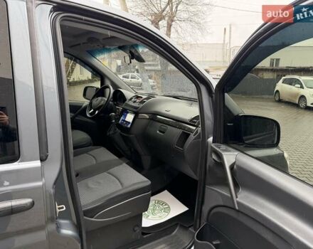 Серый Мерседес Вито, объемом двигателя 2.99 л и пробегом 240 тыс. км за 19950 $, фото 12 на Automoto.ua