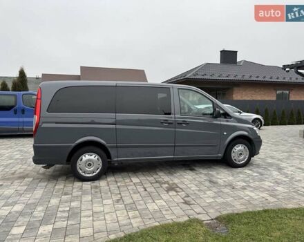 Серый Мерседес Вито, объемом двигателя 2.1 л и пробегом 297 тыс. км за 14900 $, фото 7 на Automoto.ua