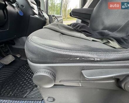 Мерседес Вито 2014 в Киеве на Automoto.ua Серый Мерседес Вито, объемом двигателя 2.14 л и пробегом 306 тыс. км за 20800 $, фото 13 на Automoto.ua