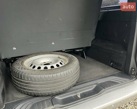 Серый Мерседес Вито, объемом двигателя 2.14 л и пробегом 180 тыс. км за 25500 $, фото 15 на Automoto.ua