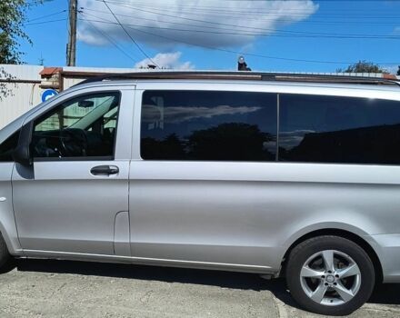 Серый Мерседес Вито, объемом двигателя 2.2 л и пробегом 110 тыс. км за 10500 $, фото 4 на Automoto.ua