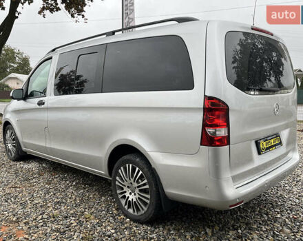 Серый Мерседес Вито, объемом двигателя 2.14 л и пробегом 180 тыс. км за 25500 $, фото 3 на Automoto.ua