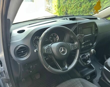 Серый Мерседес Вито, объемом двигателя 2.2 л и пробегом 255 тыс. км за 10800 $, фото 11 на Automoto.ua