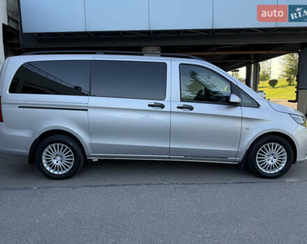 Серый Мерседес Вито, объемом двигателя 2.2 л и пробегом 192 тыс. км за 23950 $, фото 1 на Automoto.ua