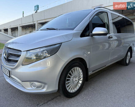 Серый Мерседес Вито, объемом двигателя 2.2 л и пробегом 192 тыс. км за 23950 $, фото 3 на Automoto.ua