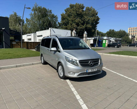 Серый Мерседес Вито, объемом двигателя 2.14 л и пробегом 192 тыс. км за 24500 $, фото 2 на Automoto.ua