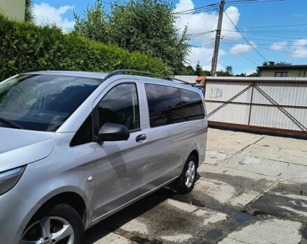 Серый Мерседес Вито, объемом двигателя 2.2 л и пробегом 110 тыс. км за 10500 $, фото 2 на Automoto.ua