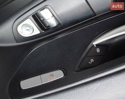 Серый Мерседес Вито, объемом двигателя 2.2 л и пробегом 99 тыс. км за 21500 $, фото 20 на Automoto.ua