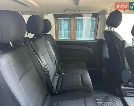 Серый Мерседес Вито, объемом двигателя 2.1 л и пробегом 255 тыс. км за 18000 $, фото 12 на Automoto.ua