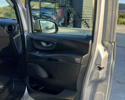 Сірий Мерседес Віто, об'ємом двигуна 2.2 л та пробігом 178 тис. км за 26000 $, фото 12 на Automoto.ua