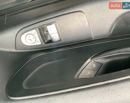 Серый Мерседес Вито, объемом двигателя 2.2 л и пробегом 197 тыс. км за 19130 $, фото 13 на Automoto.ua