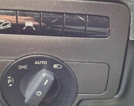 Серый Мерседес Вито, объемом двигателя 2.2 л и пробегом 140 тыс. км за 12200 $, фото 10 на Automoto.ua