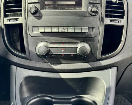 Серый Мерседес Вито, объемом двигателя 2.14 л и пробегом 374 тыс. км за 27000 $, фото 14 на Automoto.ua