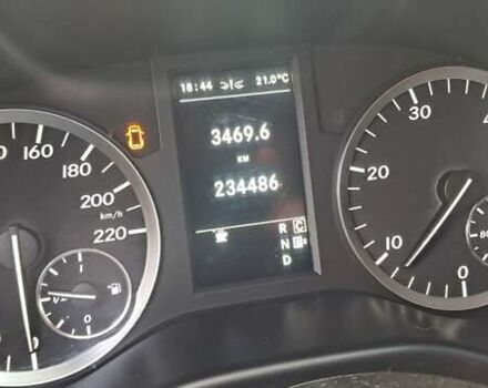 Серый Мерседес Вито, объемом двигателя 2.14 л и пробегом 234 тыс. км за 22500 $, фото 14 на Automoto.ua