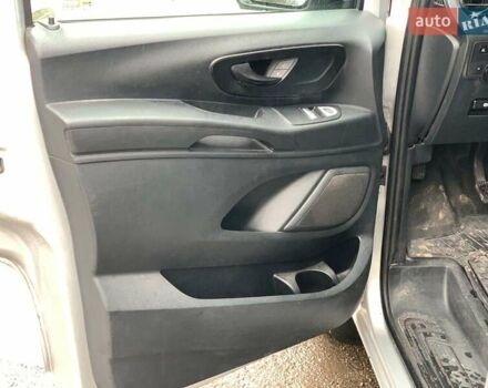 Серый Мерседес Вито, объемом двигателя 2.2 л и пробегом 197 тыс. км за 19130 $, фото 14 на Automoto.ua