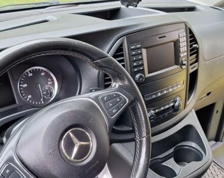 Серый Мерседес Вито, объемом двигателя 2.2 л и пробегом 140 тыс. км за 12200 $, фото 7 на Automoto.ua