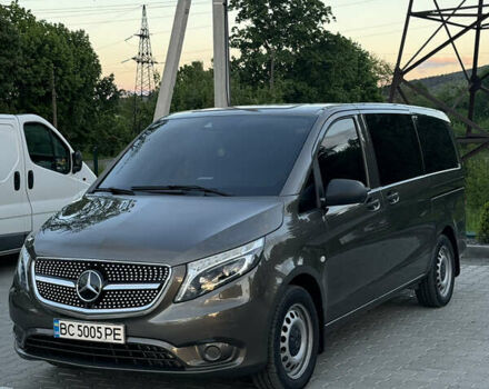 Серый Мерседес Вито, объемом двигателя 2.14 л и пробегом 374 тыс. км за 27000 $, фото 1 на Automoto.ua