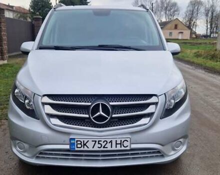 Серый Мерседес Вито, объемом двигателя 2.2 л и пробегом 355 тыс. км за 21500 $, фото 1 на Automoto.ua